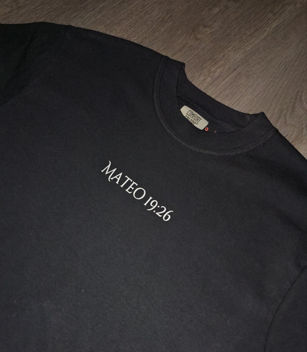 DIOS POR DELANTE tshirt